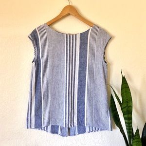 Max Studio Linen Button Back Top Size S